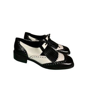 Woman's Kenneth Cole Loafers Size 6.5